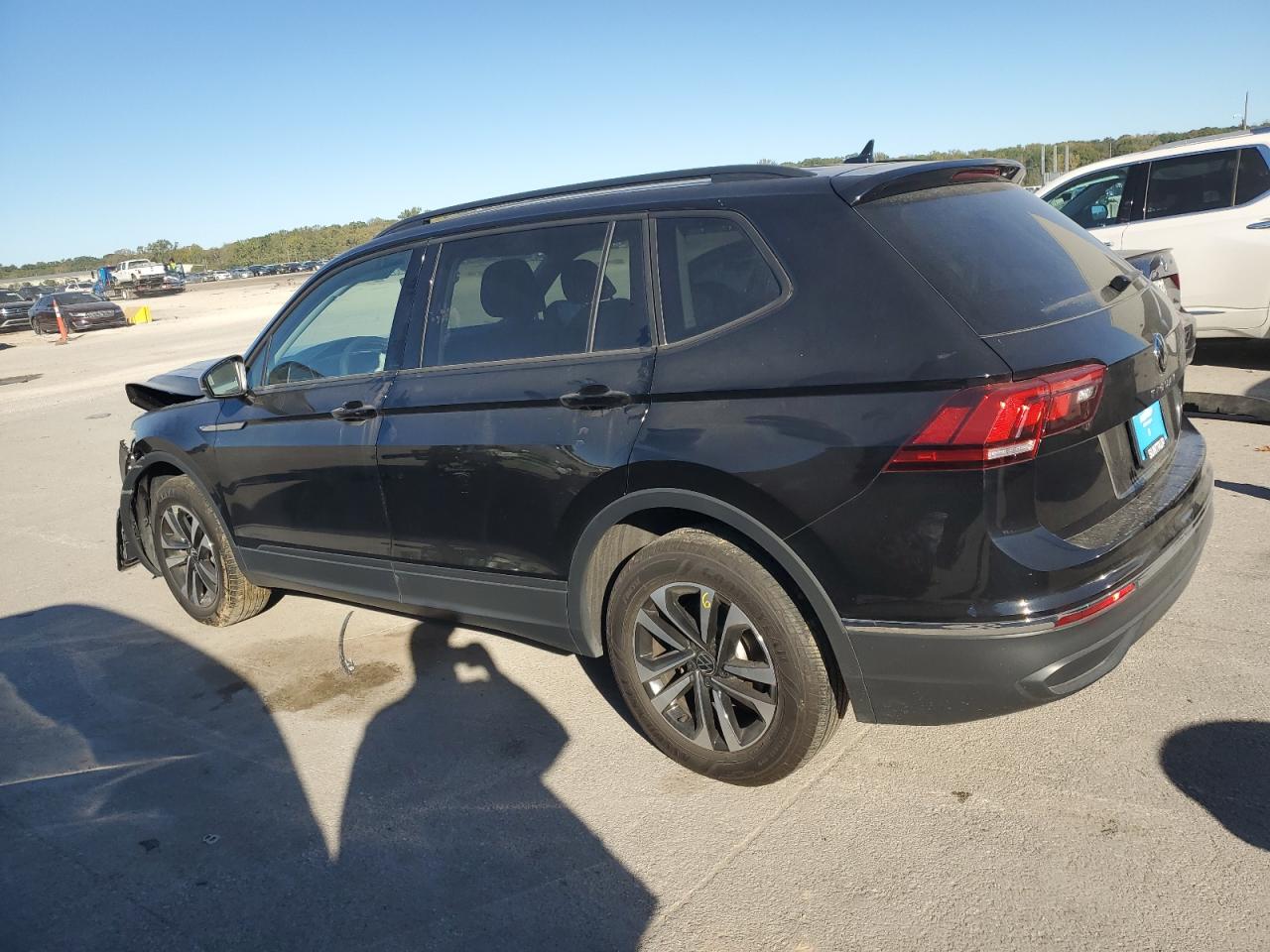 2024 VOLKSWAGEN TIGUAN S photo 2