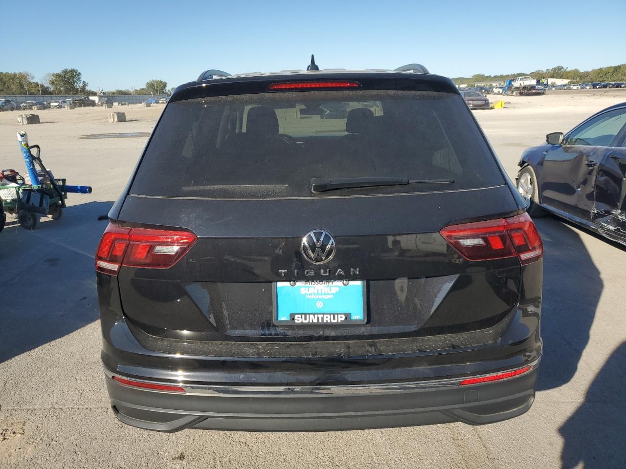 2024 VOLKSWAGEN TIGUAN S photo 6