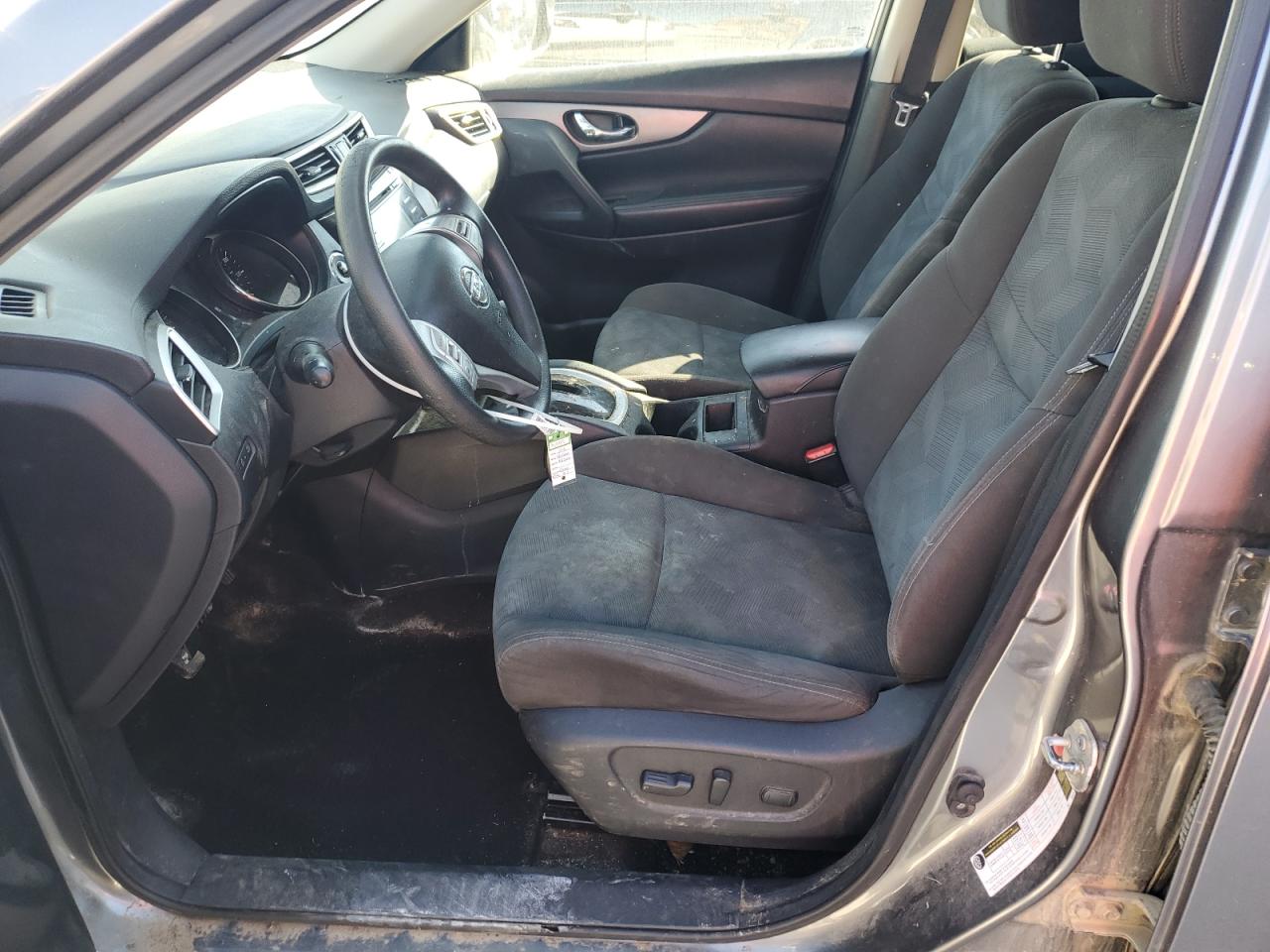 2016 NISSAN ROGUE SV photo 19