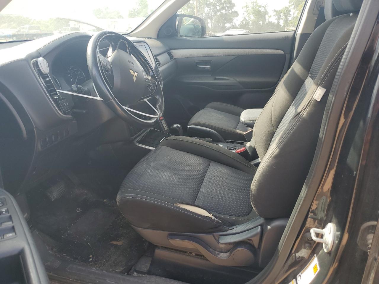 2018 MITSUBISHI OUTLANDER SE photo 7