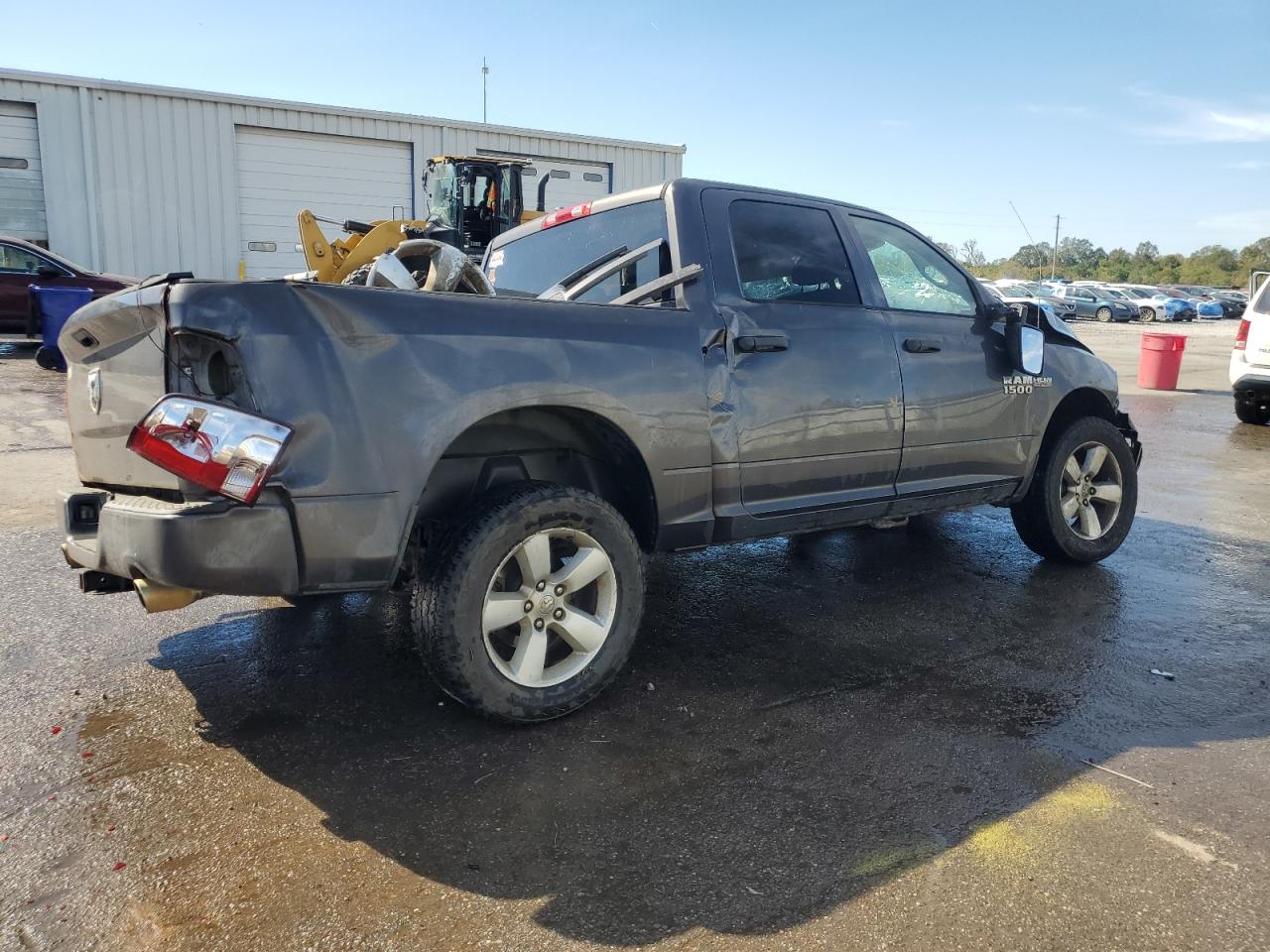 2015 RAM 1500 ST photo 3