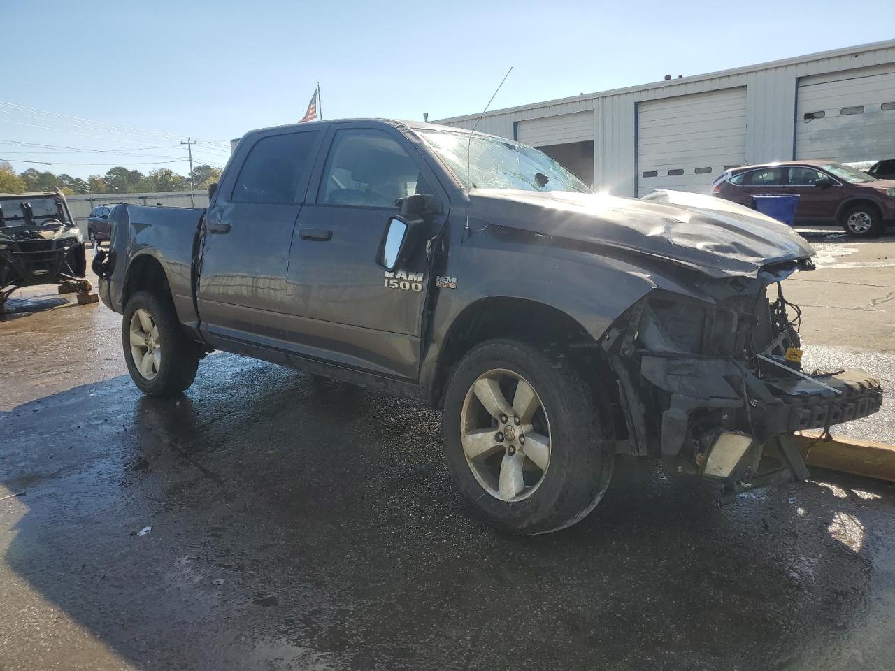 2015 RAM 1500 ST photo 4
