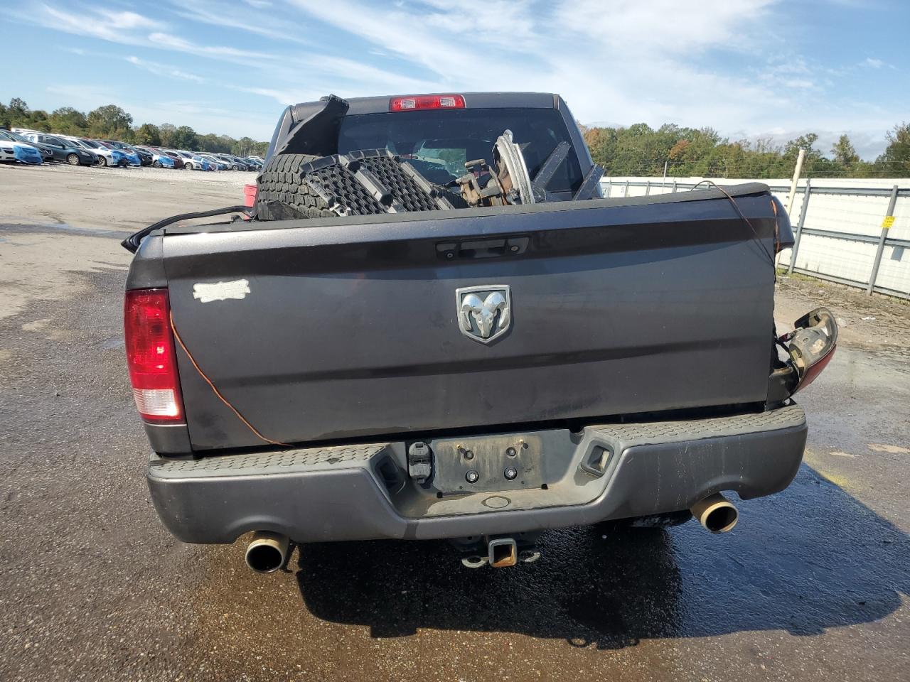 2015 RAM 1500 ST photo 6