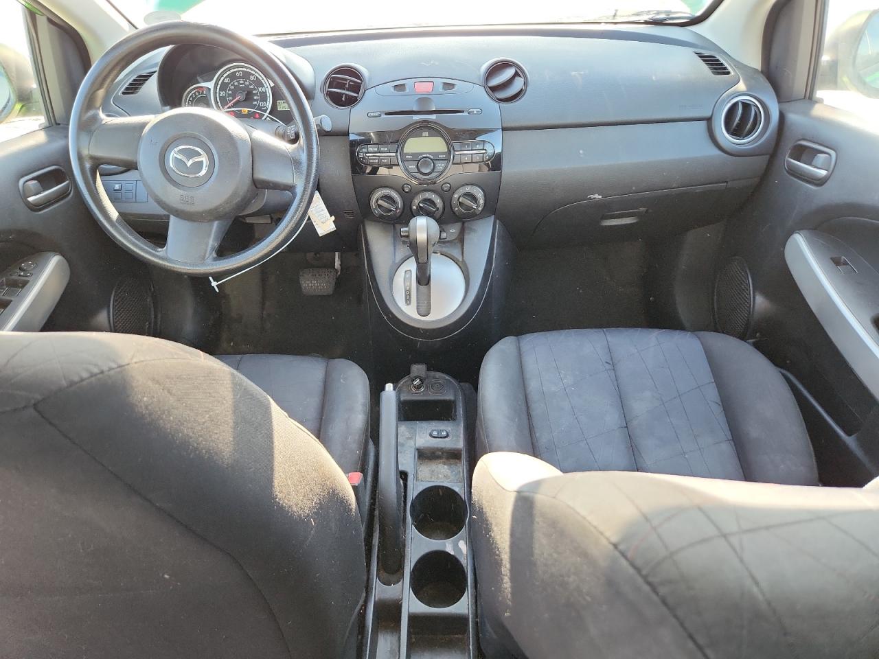 2011 MAZDA MAZDA2 photo 15
