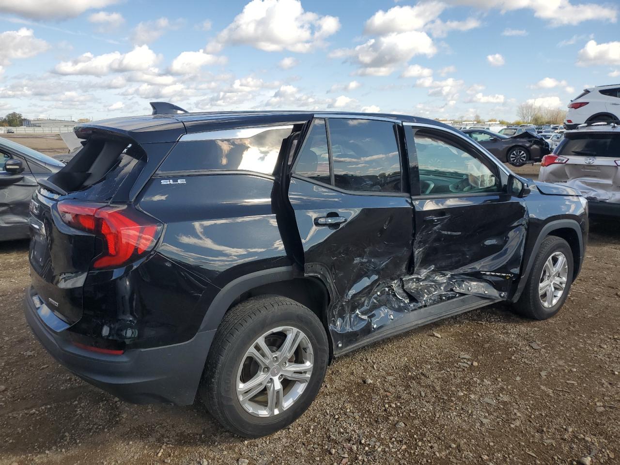2018 GMC TERRAIN SLE photo 5