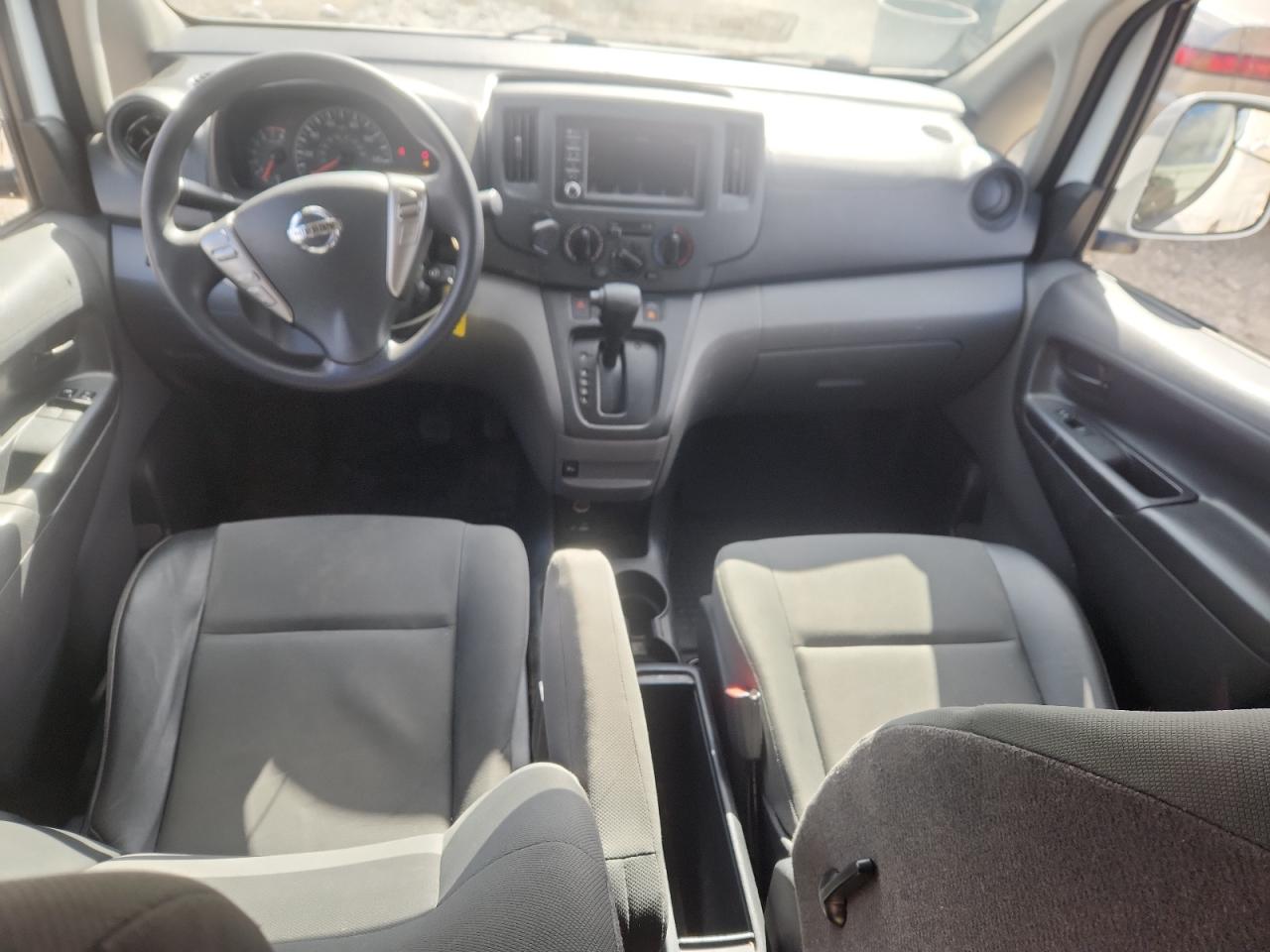 2021 NISSAN NV200 SV photo 15
