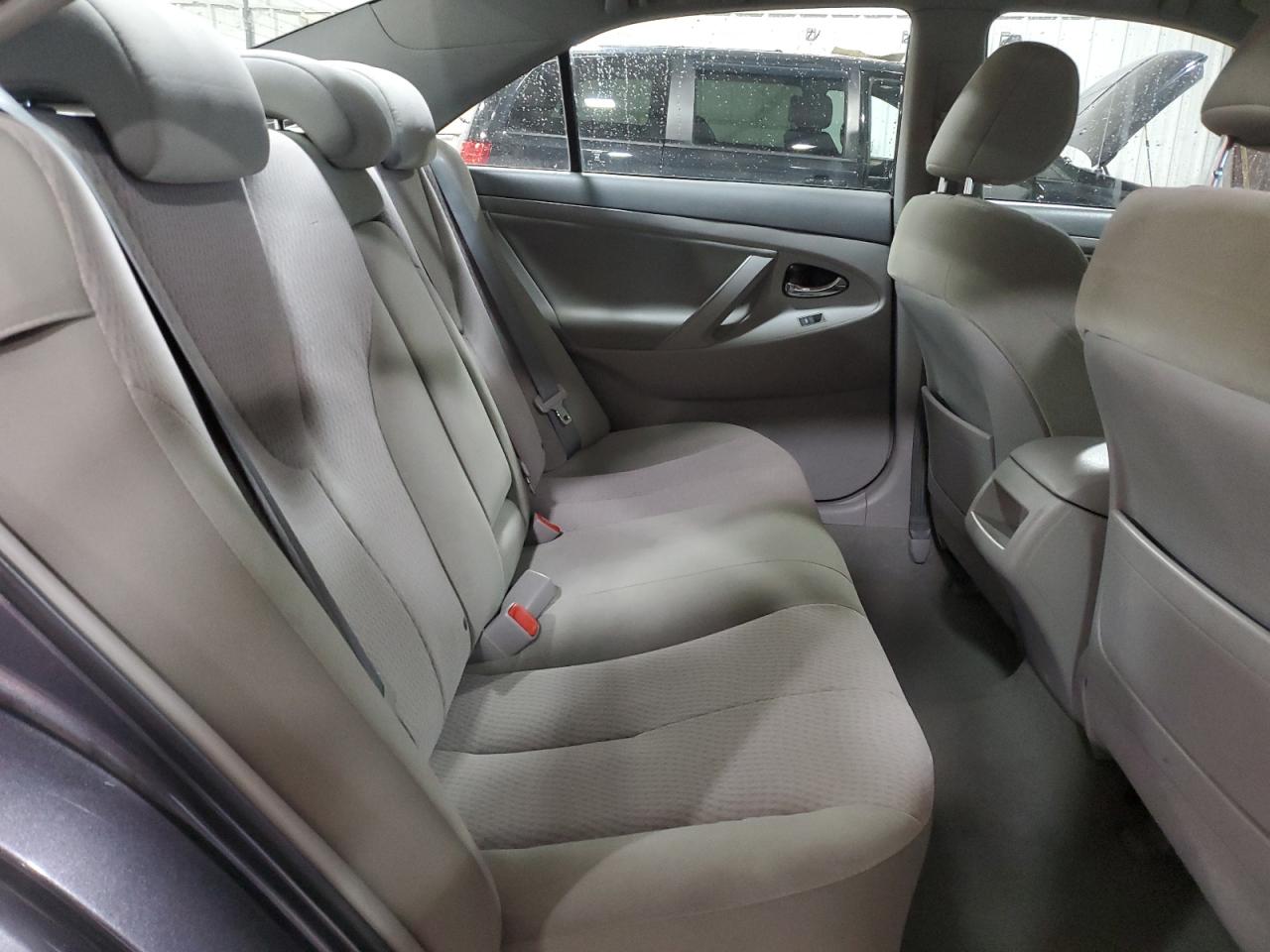 2011 TOYOTA CAMRY BASE photo 10