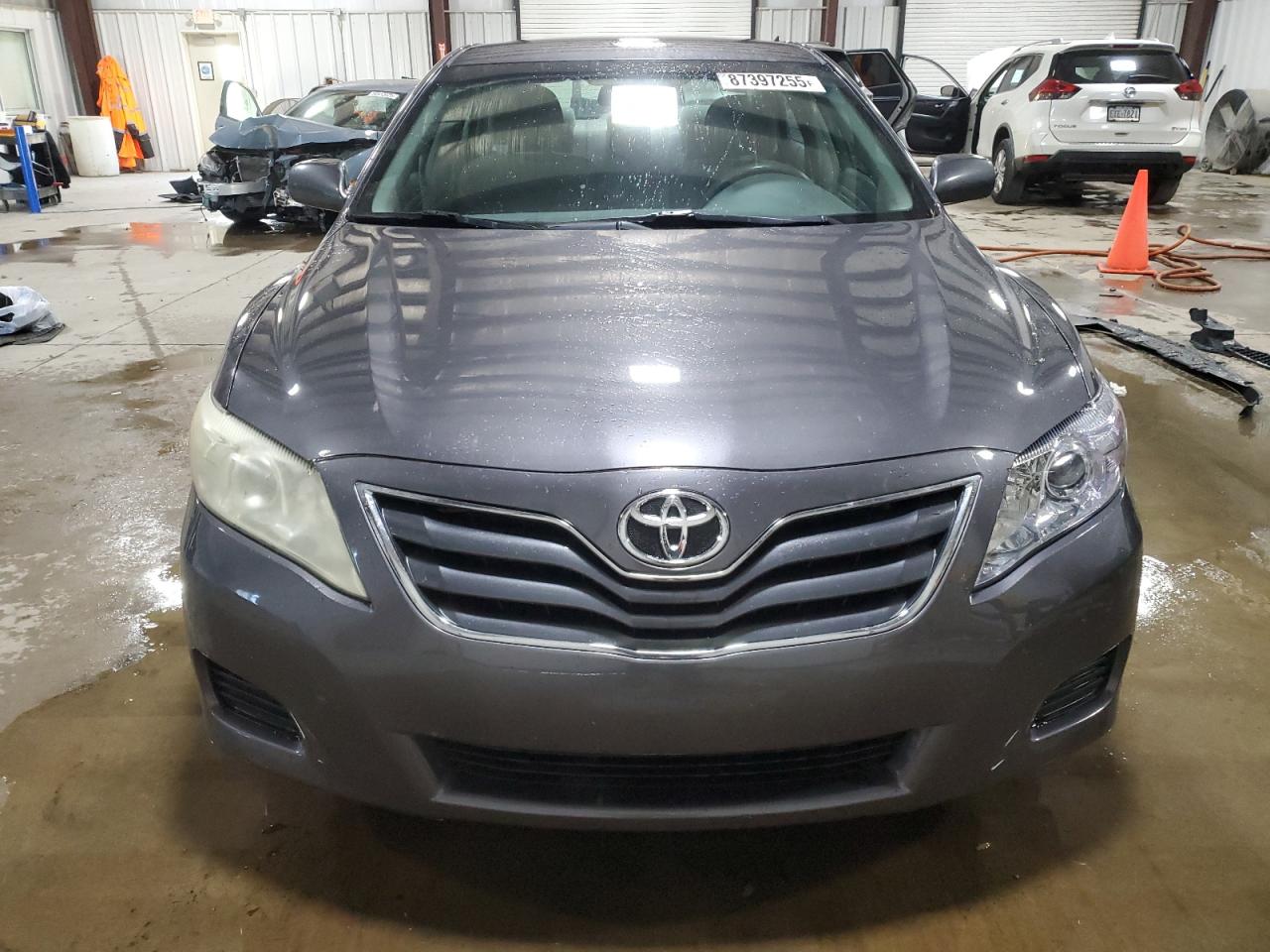 2011 TOYOTA CAMRY BASE photo 5