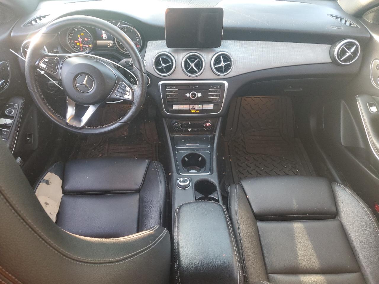 2018 MERCEDES-BENZ CLA 250 photo 15