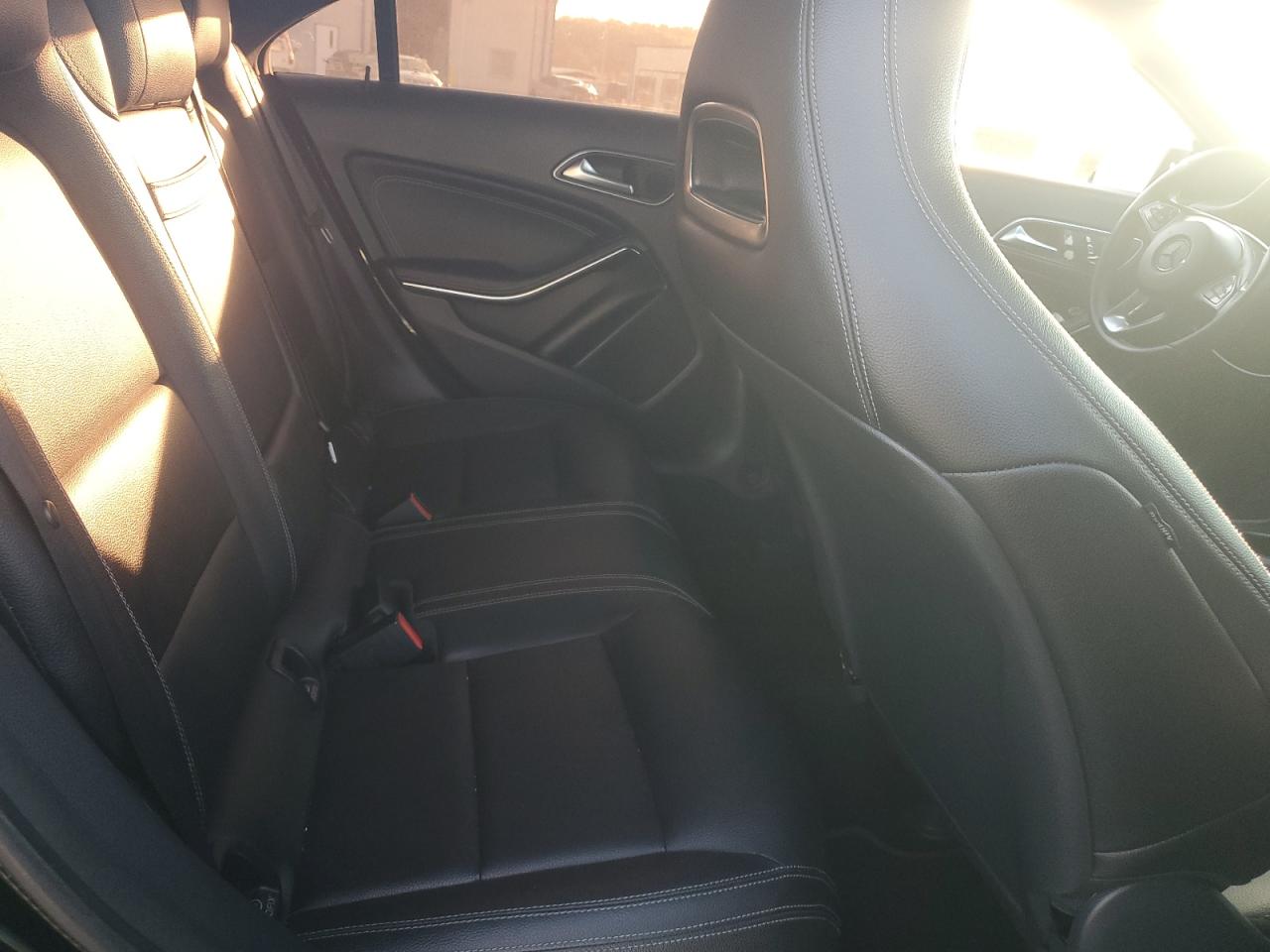 2018 MERCEDES-BENZ CLA 250 photo 19