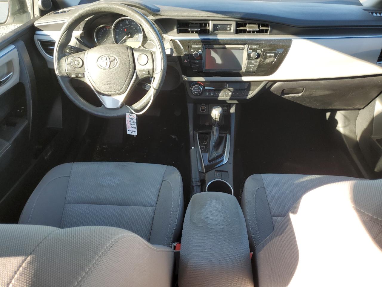 2016 TOYOTA COROLLA L photo 15