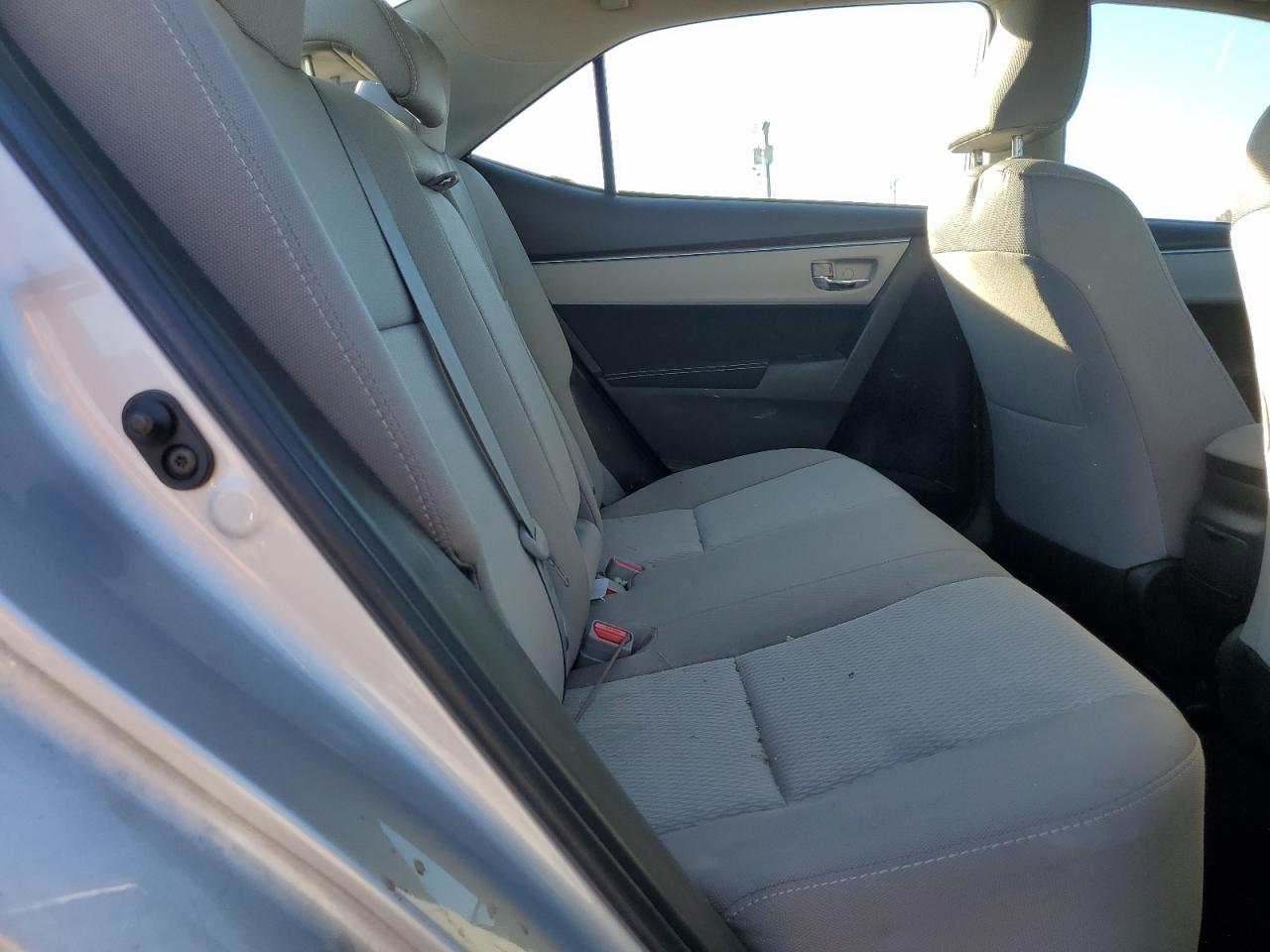 2016 TOYOTA COROLLA L photo 19