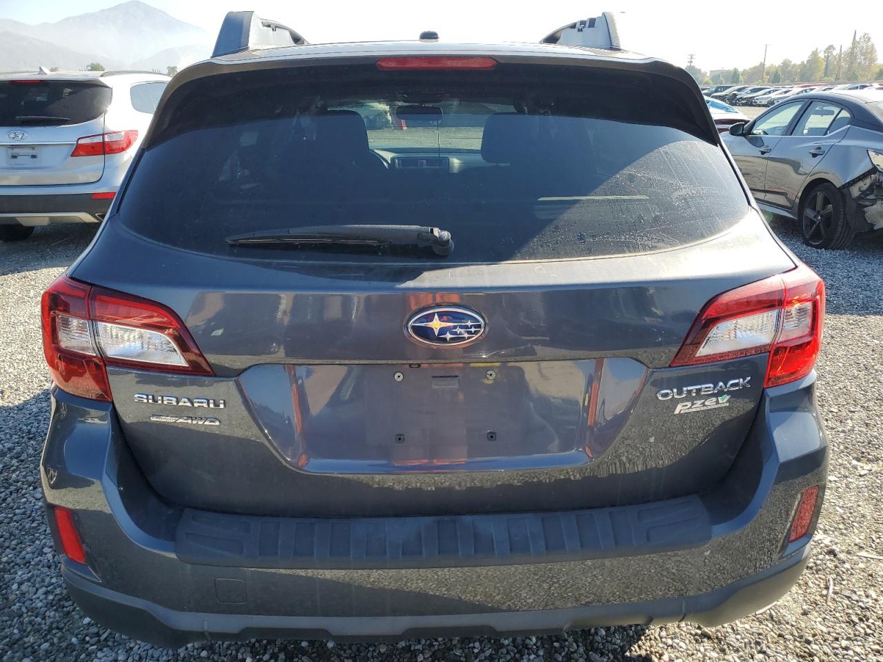 2015 SUBARU OUTBACK 2.5I PREMIUM photo 11