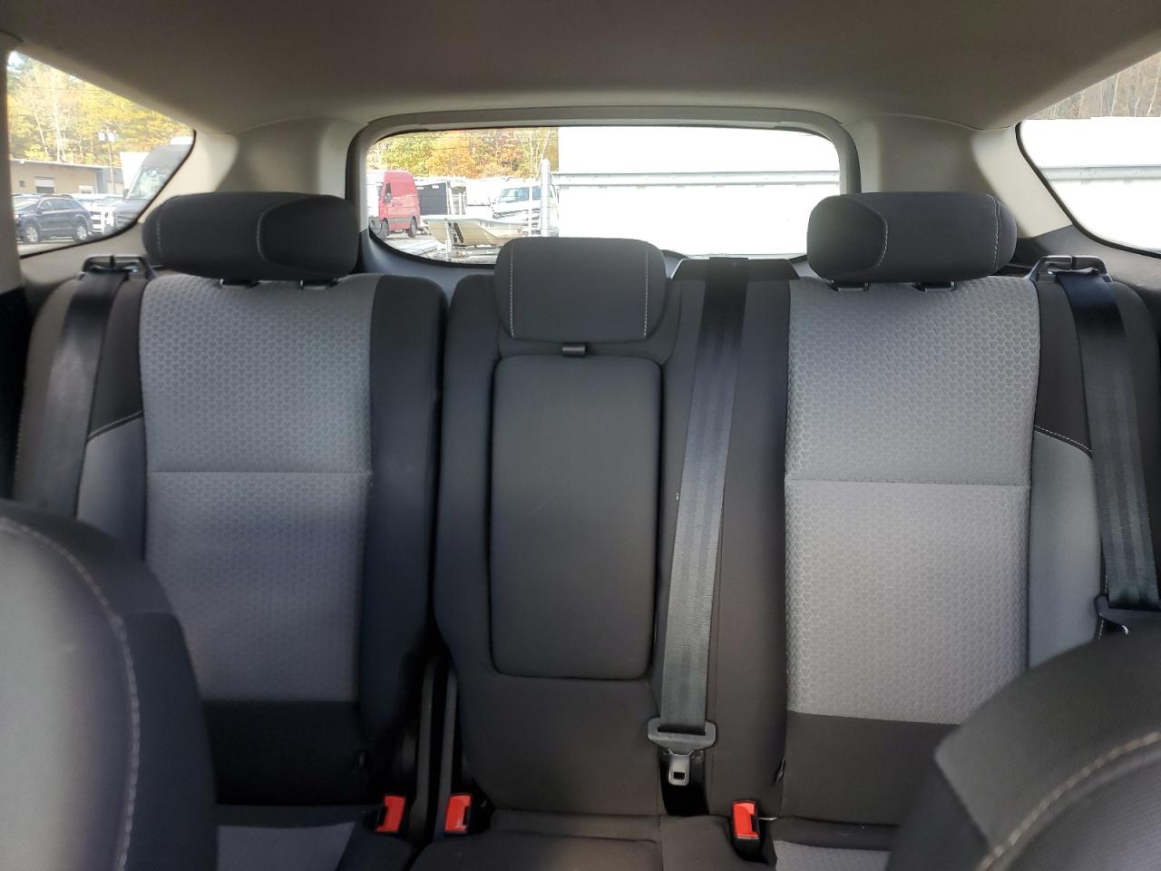 2017 FORD ESCAPE SE photo 10