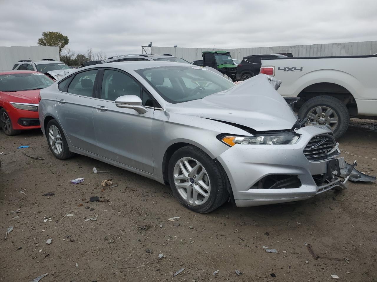 2016 FORD FUSION SE photo 4