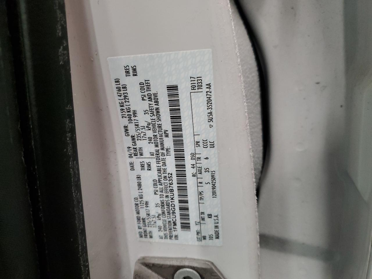 2019 FORD ESCAPE SE photo 40