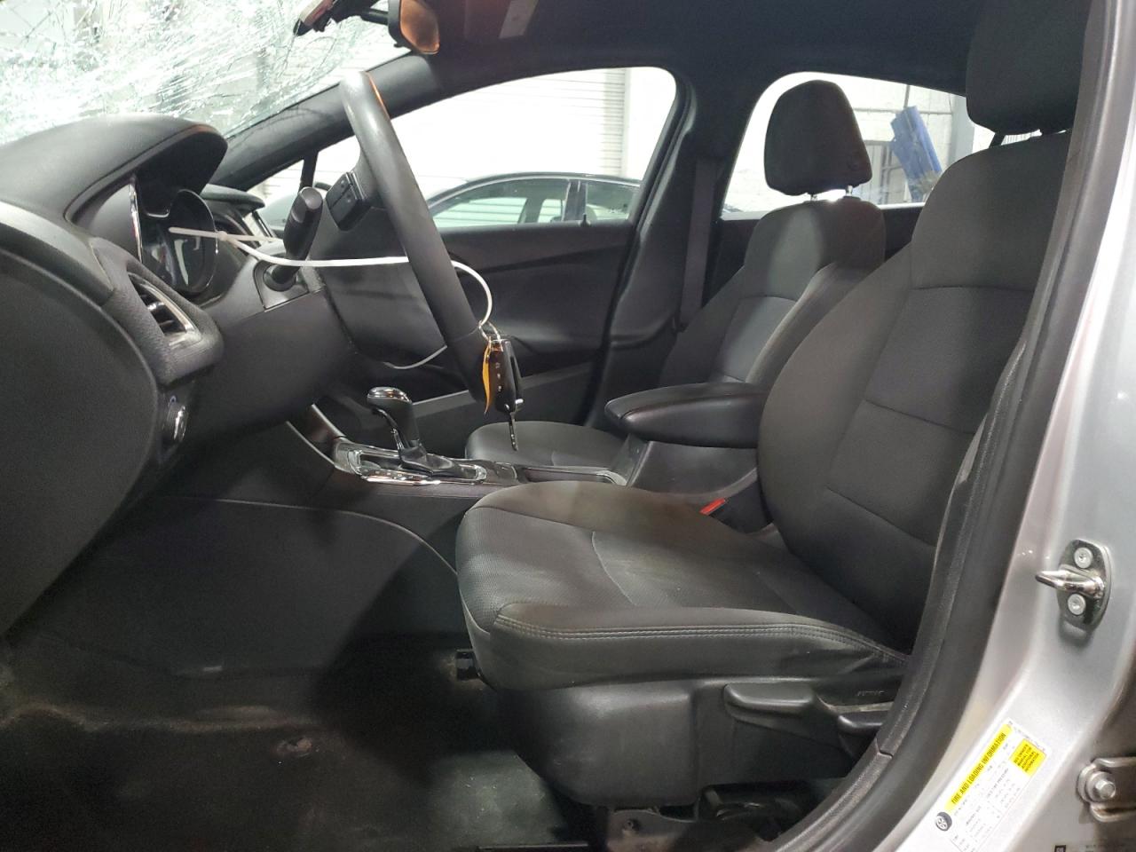 2017 CHEVROLET CRUZE LT photo 7