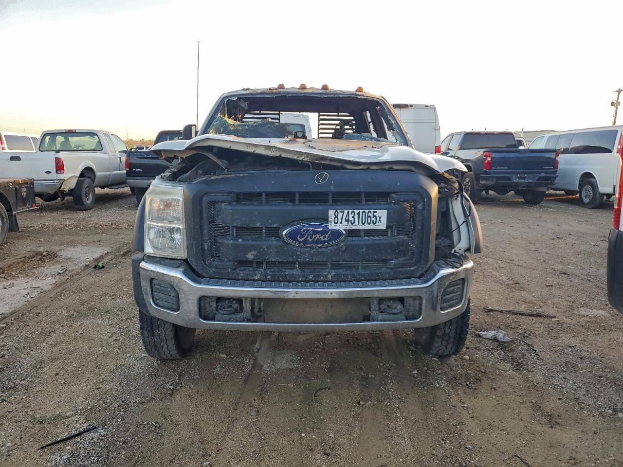 2015 FORD F550 SUPER DUTY FLATBED TRUCK photo 5
