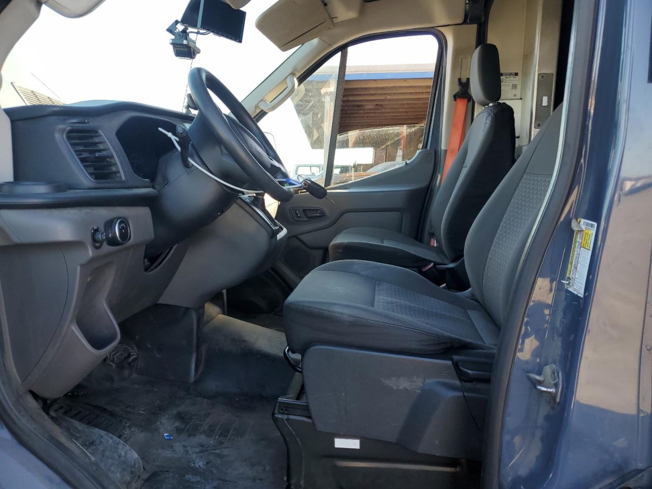 2020 FORD TRANSIT 250 DELIVERY VAN photo 13