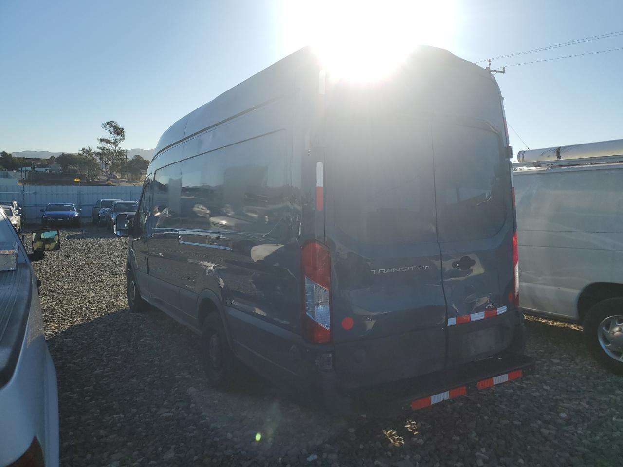 2020 FORD TRANSIT 250 DELIVERY VAN photo 3