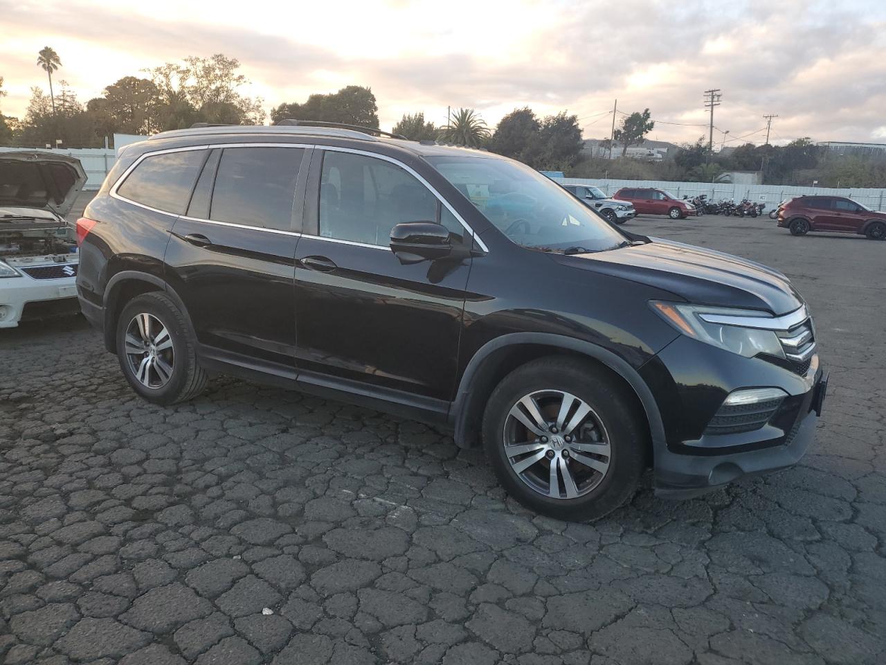 2016 HONDA PILOT EXL photo 7