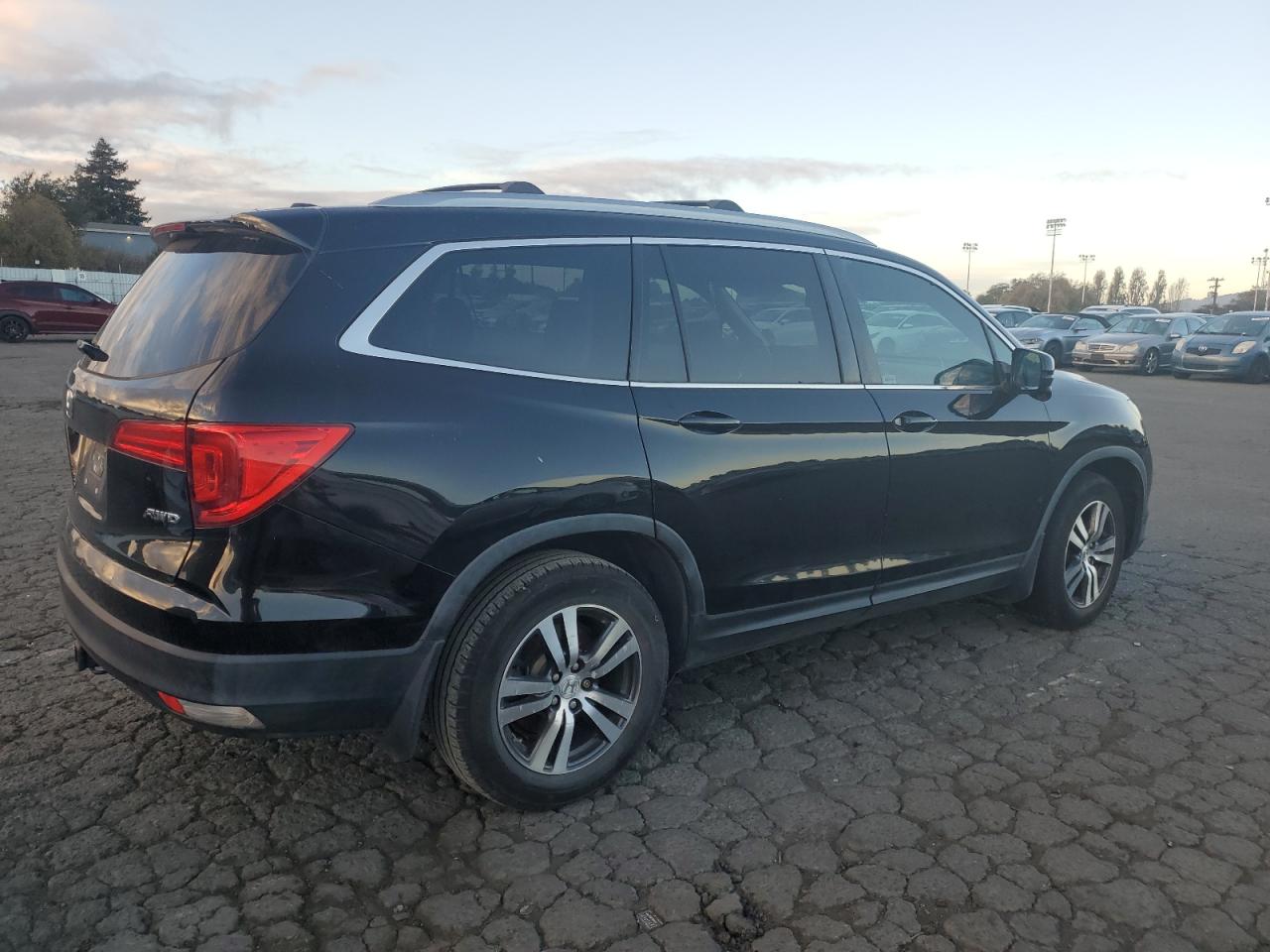 2016 HONDA PILOT EXL photo 5