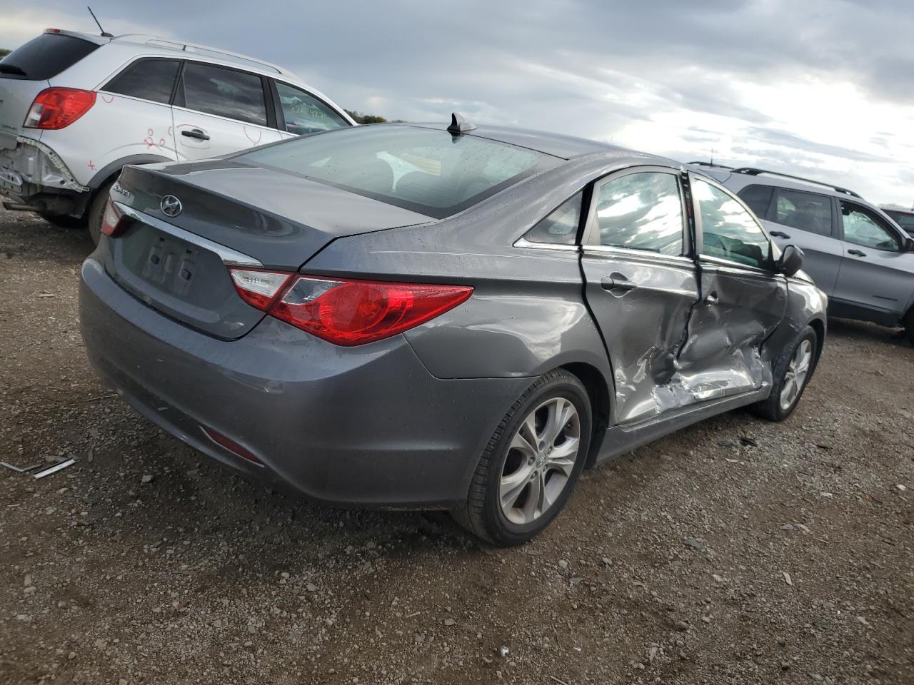 2011 HYUNDAI SONATA GLS photo 5