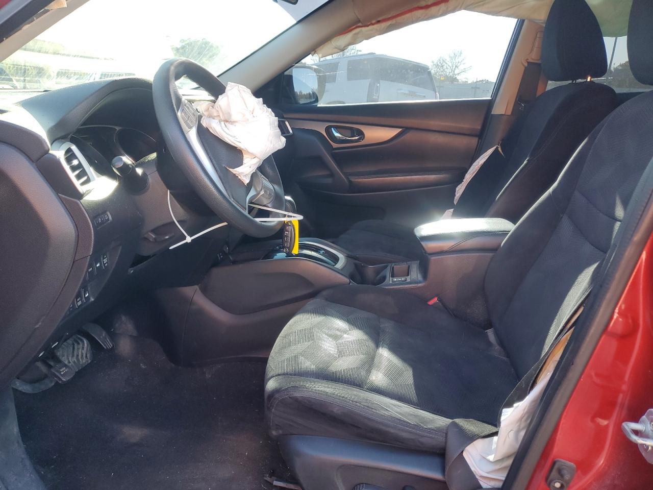 2016 NISSAN ROGUE SV photo 13