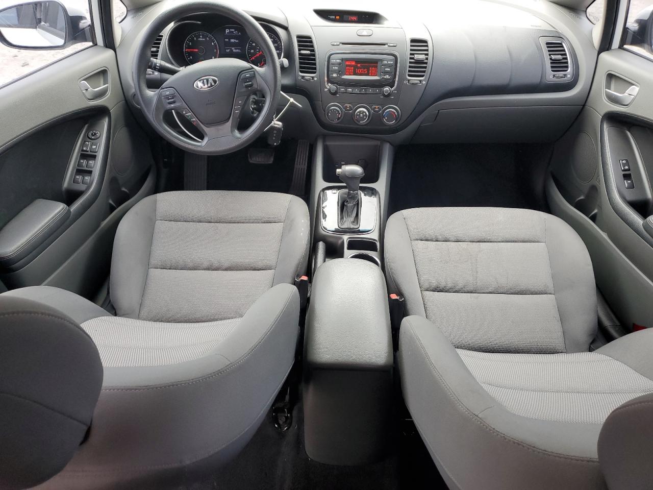 2017 KIA FORTE LX photo 15