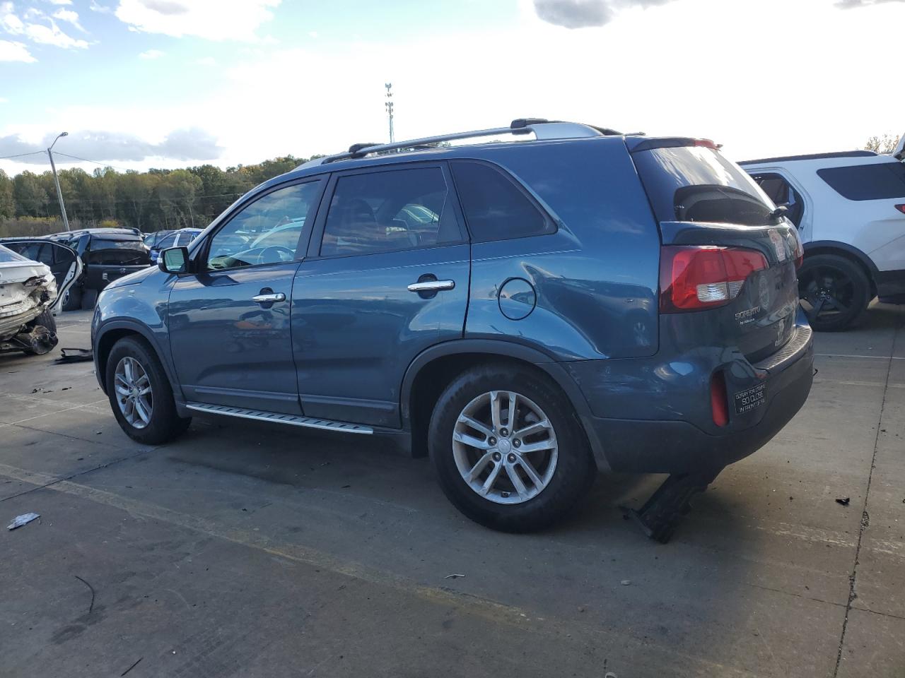 2014 KIA SORENTO LX photo 3