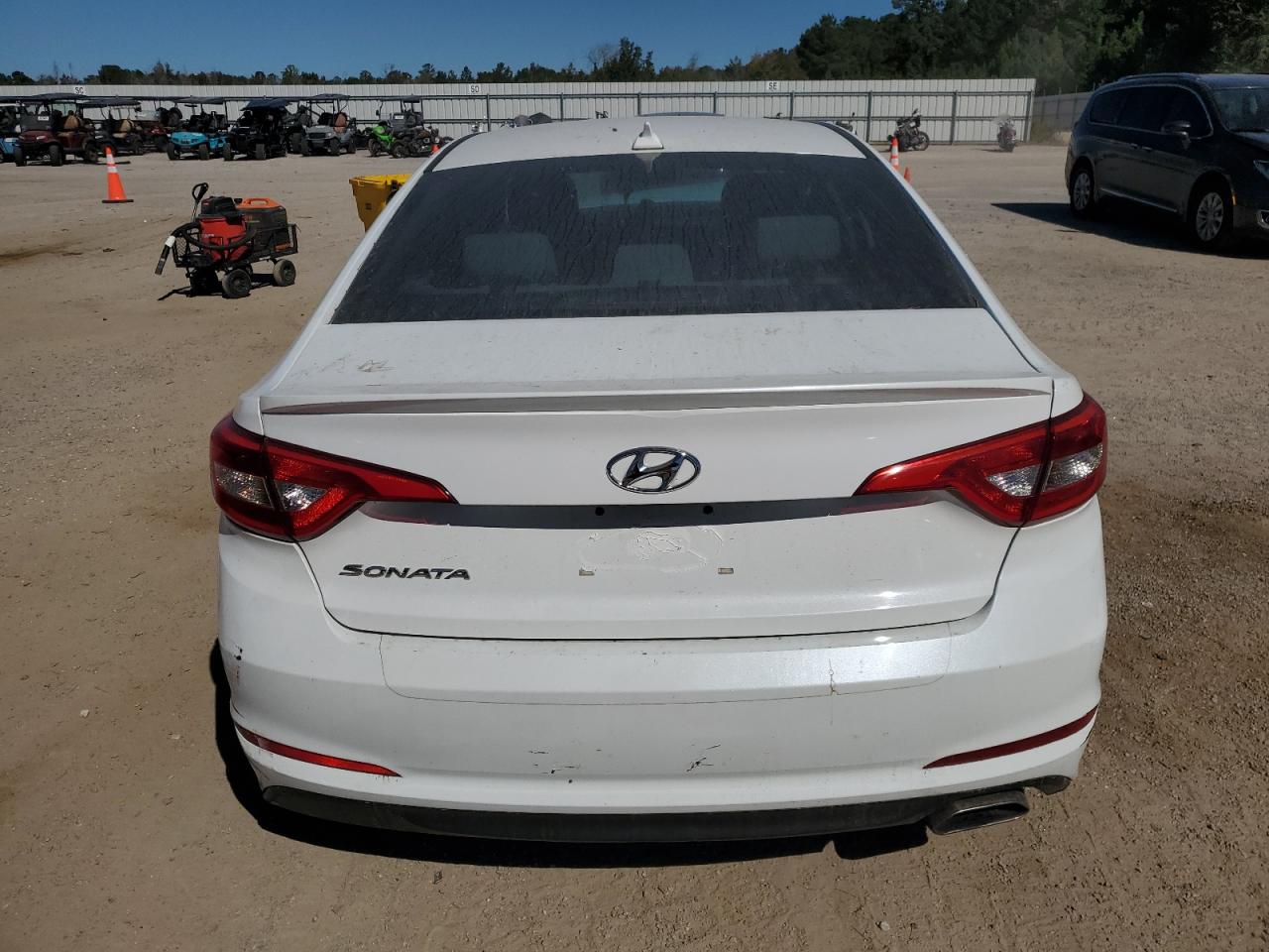2016 HYUNDAI SONATA SE photo 11