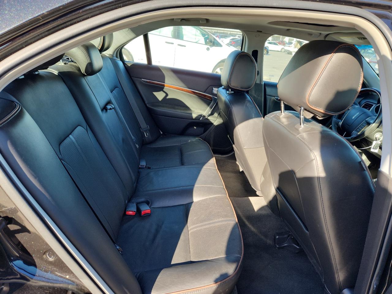 2012 LINCOLN MKZ photo 28