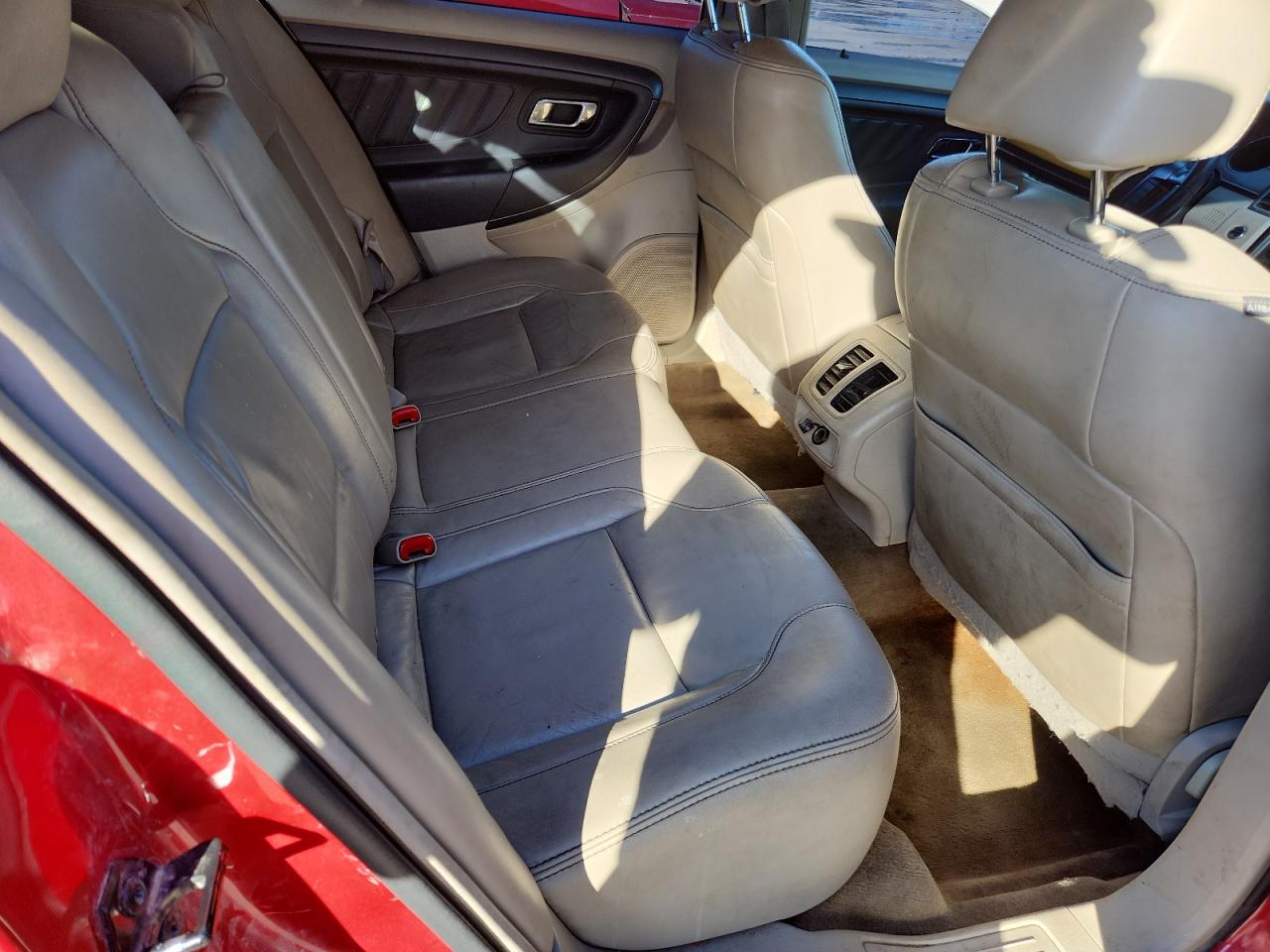 2012 FORD TAURUS SEL photo 10