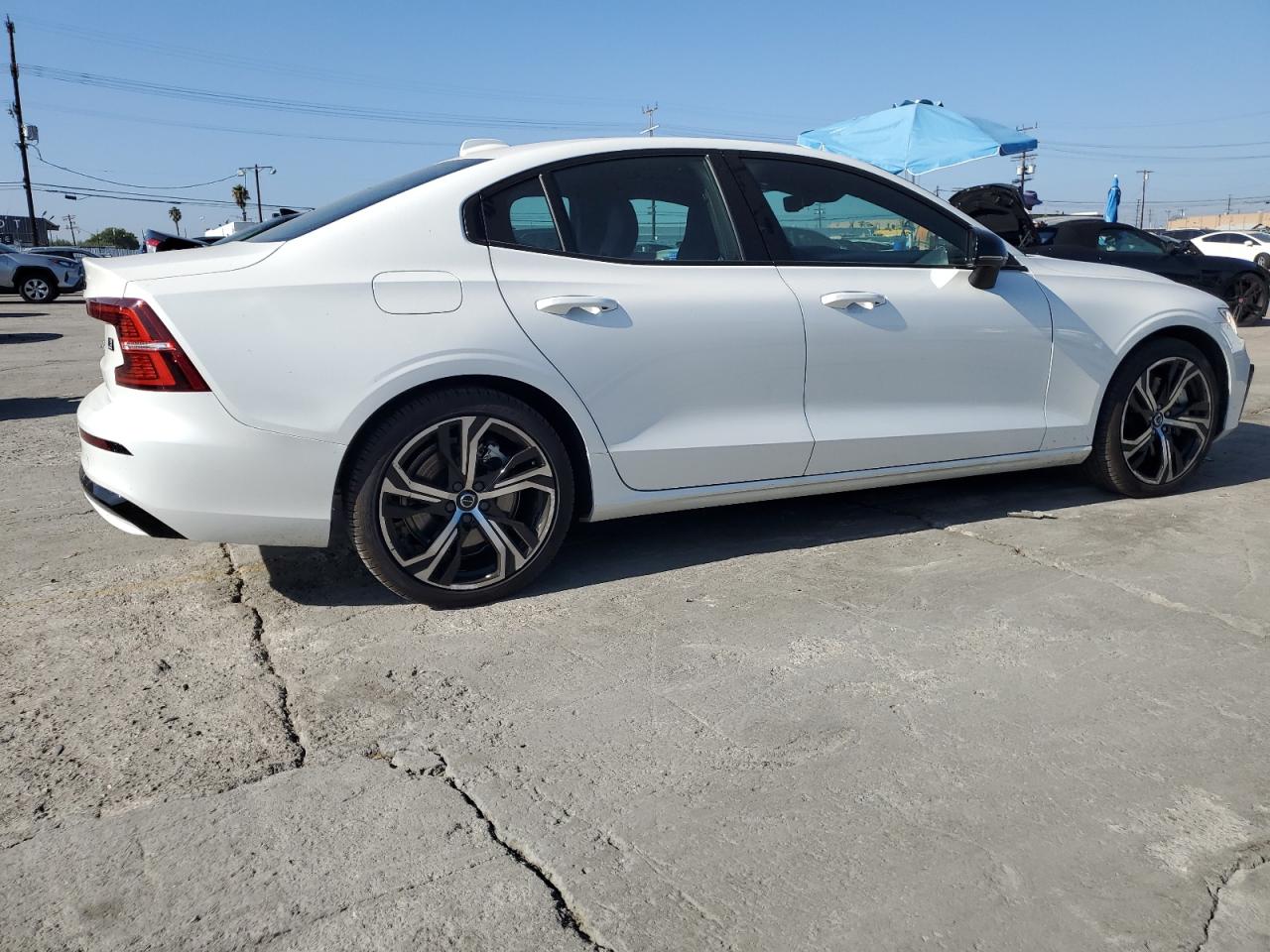 2024 VOLVO S60 PLUS photo 3
