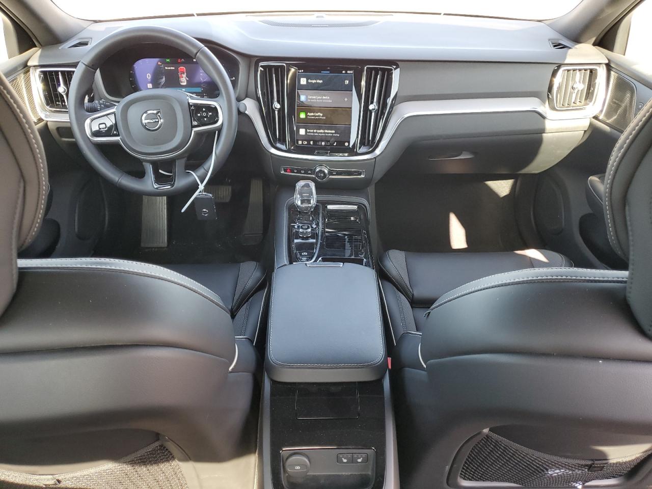 2024 VOLVO S60 PLUS photo 8