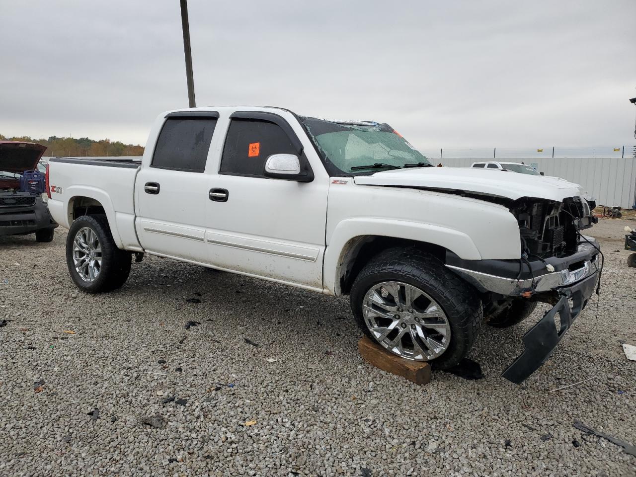 2005 CHEVROLET SILVERADO K1500 photo 4