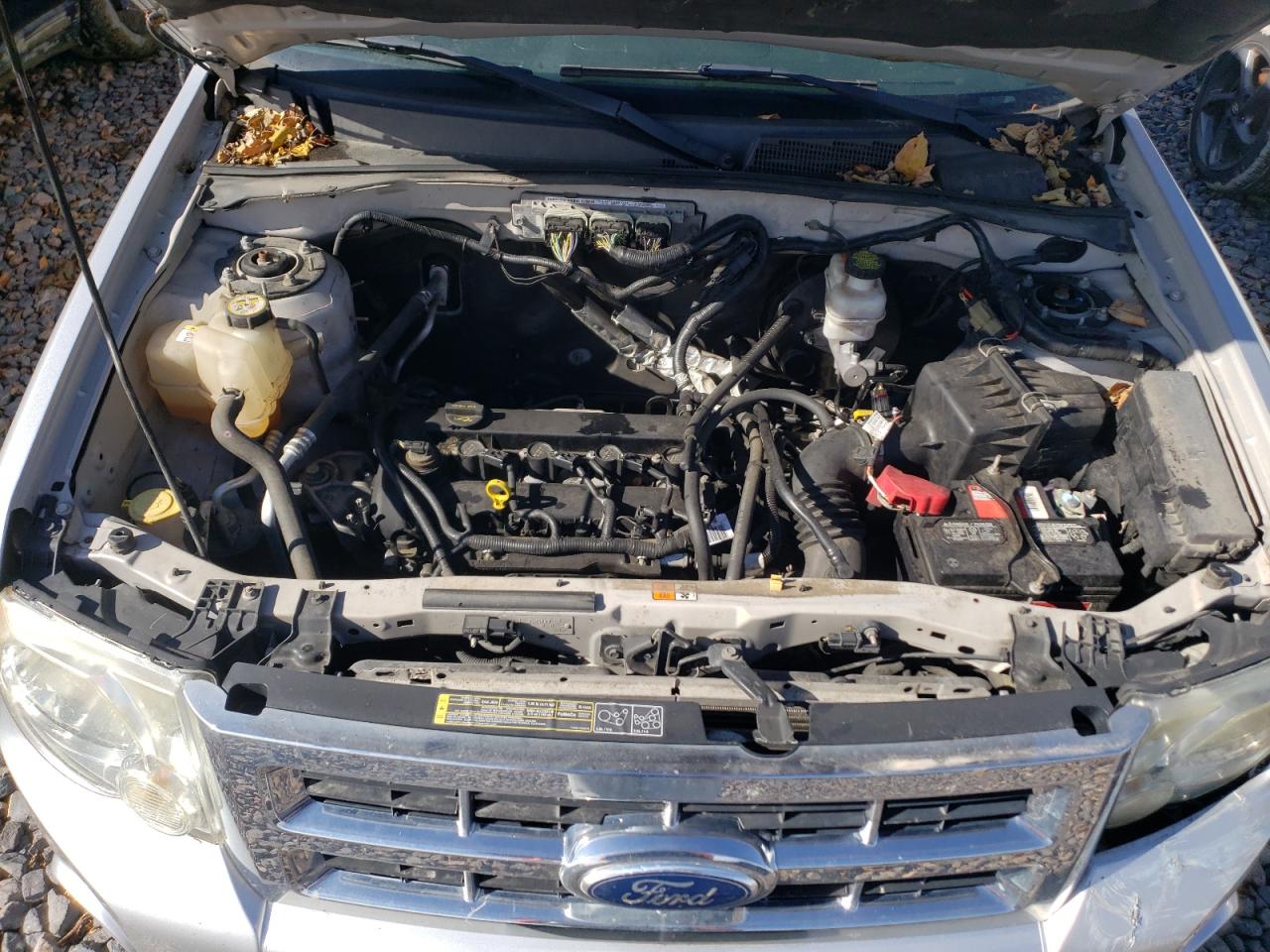 2011 FORD ESCAPE XLT photo 34
