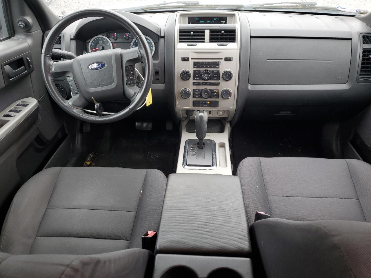 2011 FORD ESCAPE XLT photo 22