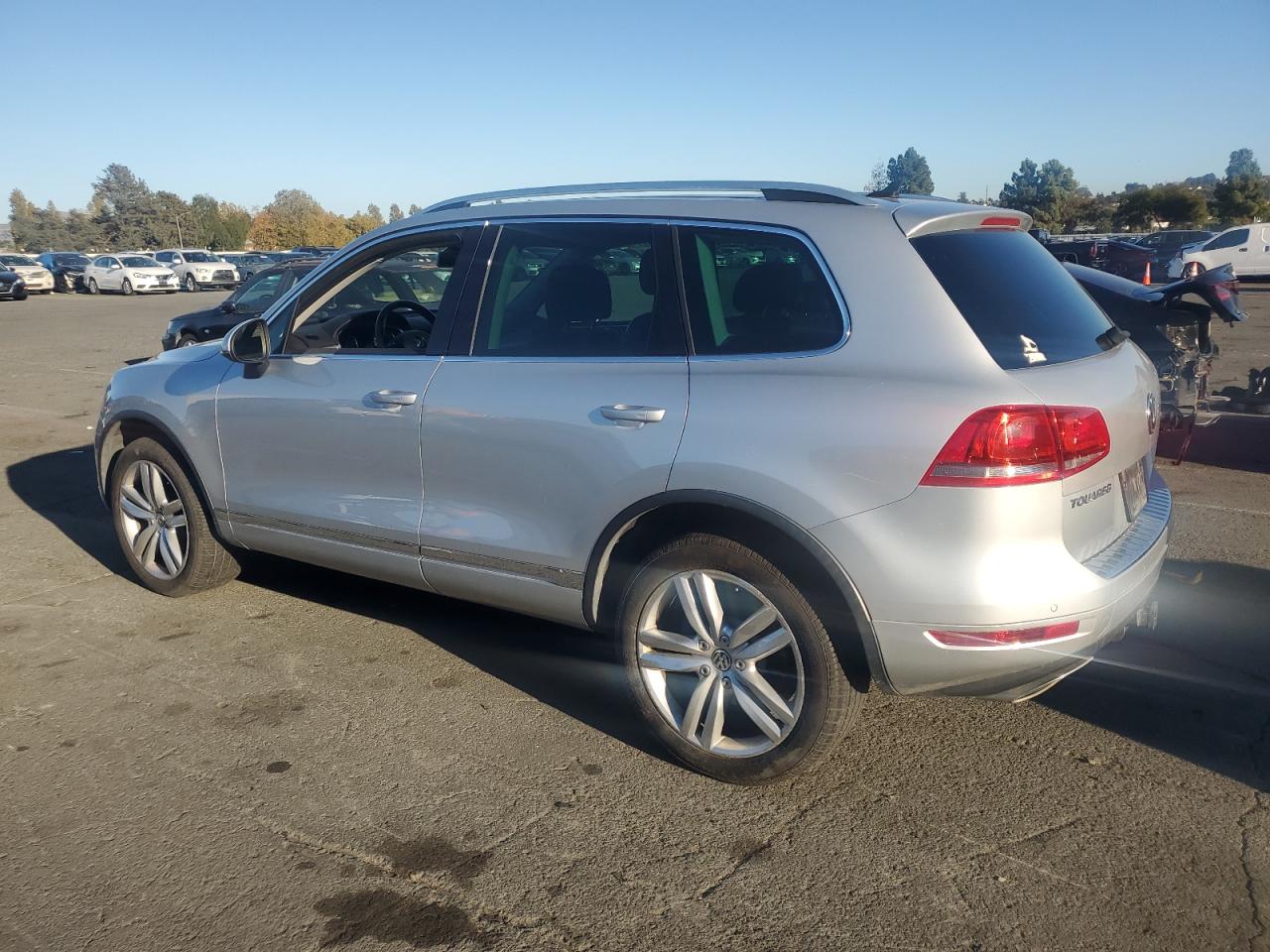 2013 VOLKSWAGEN TOUAREG V6 TDI photo 2