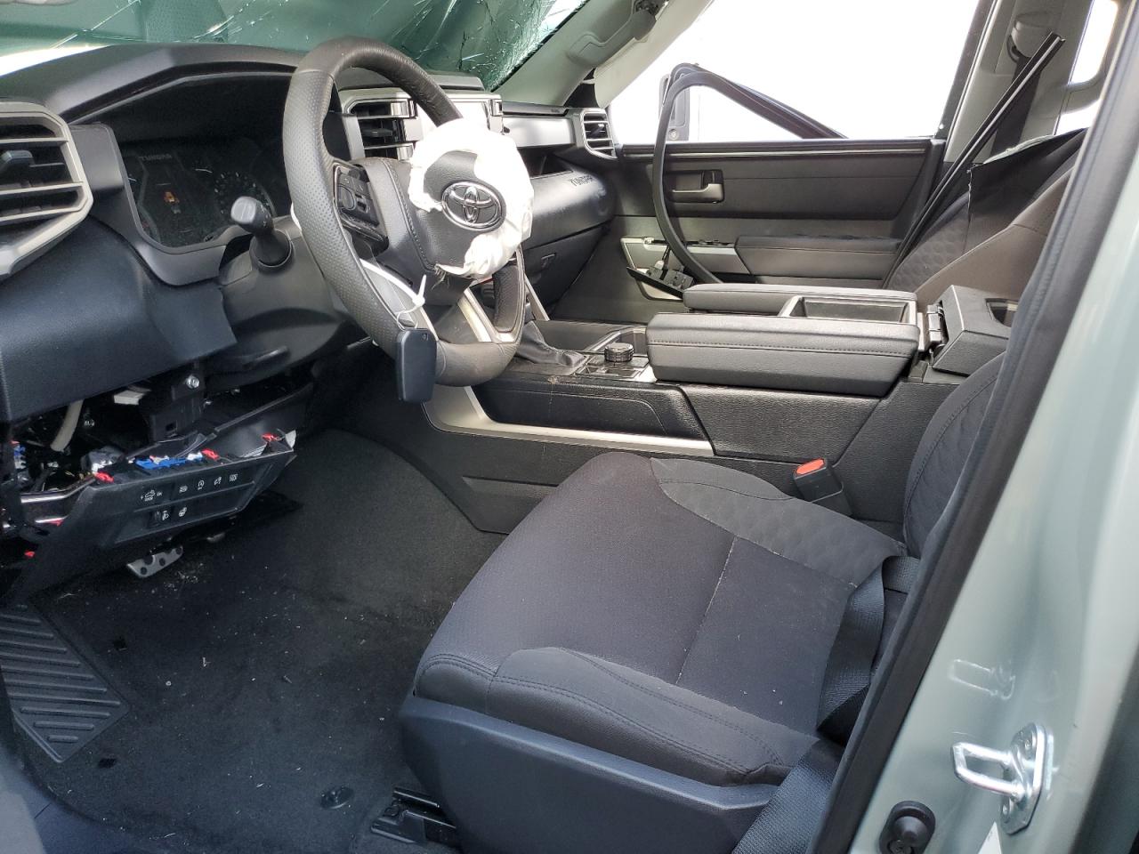 2024 TOYOTA TUNDRA SR5 photo 19