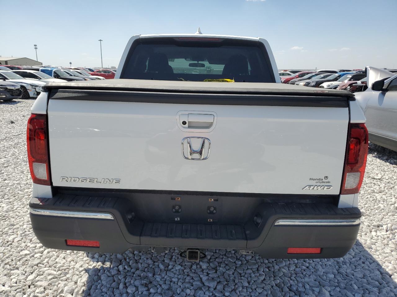 2019 HONDA RIDGELINE SPORT photo 16