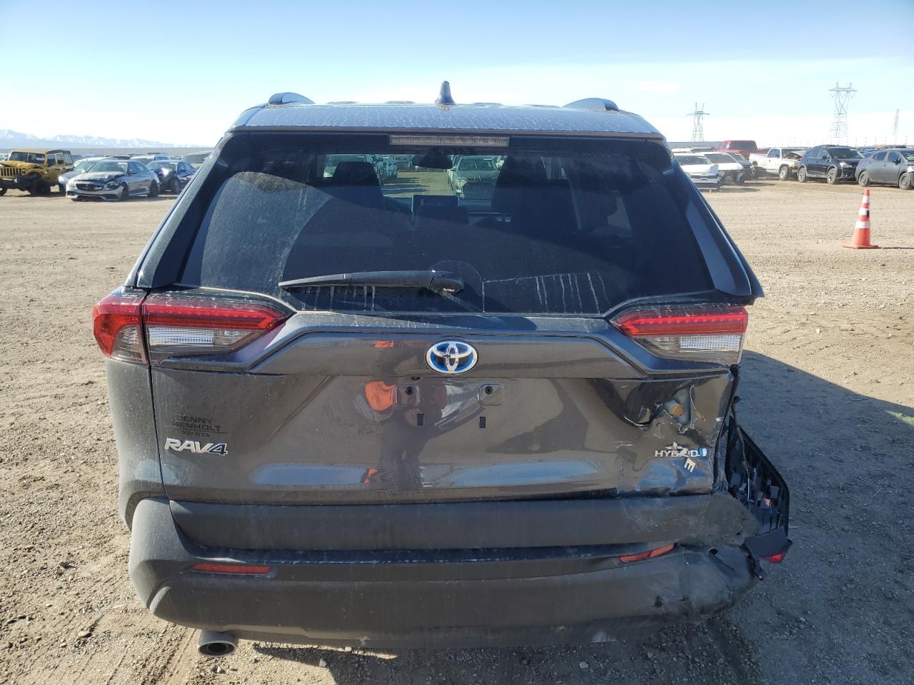 2024 TOYOTA RAV4 XLE photo 6