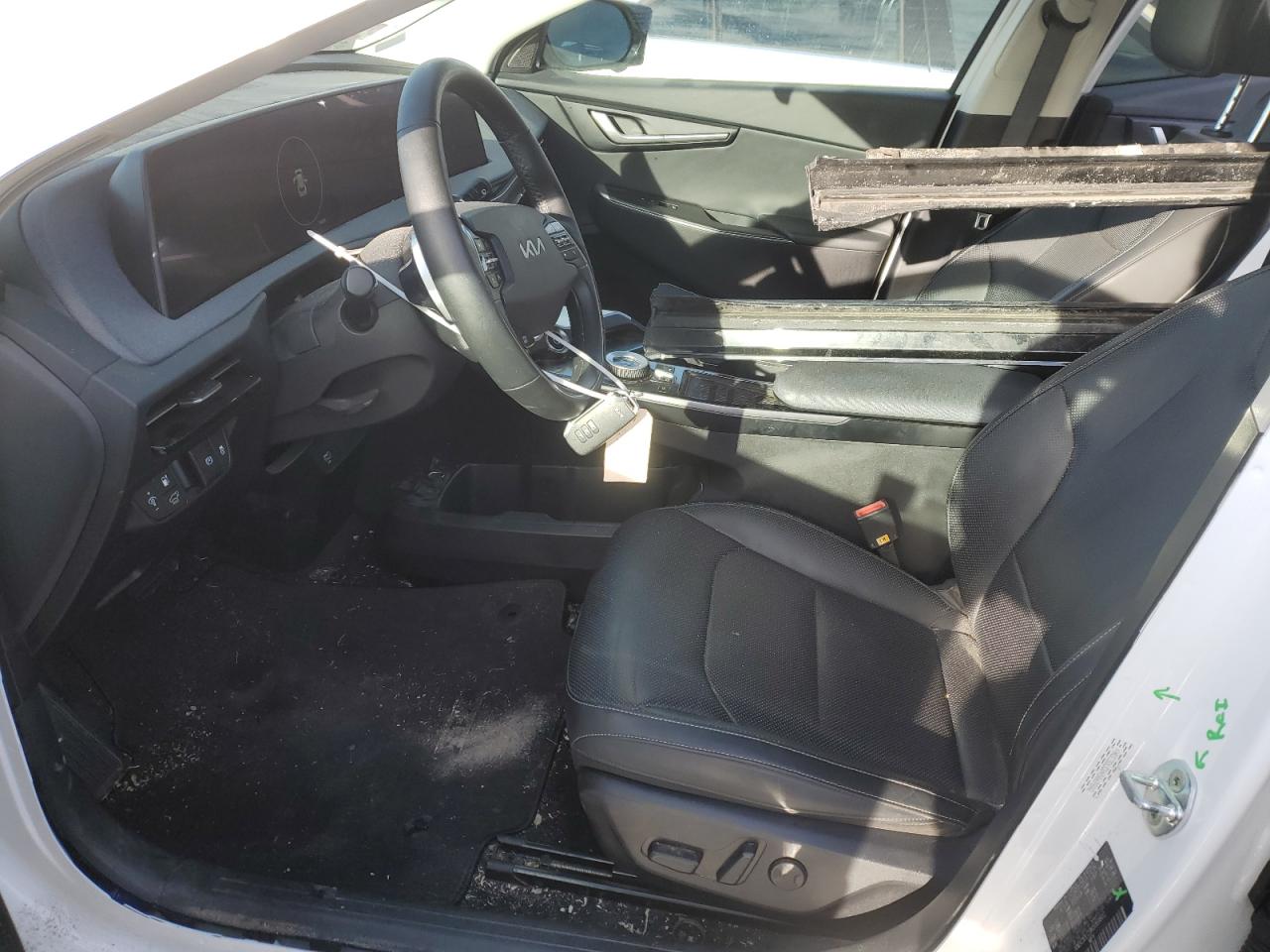 2022 KIA EV6 WIND photo 19