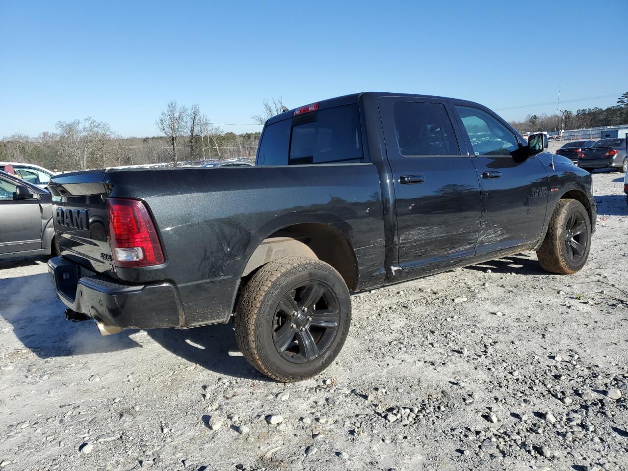 2017 RAM 1500 SPORT photo 7