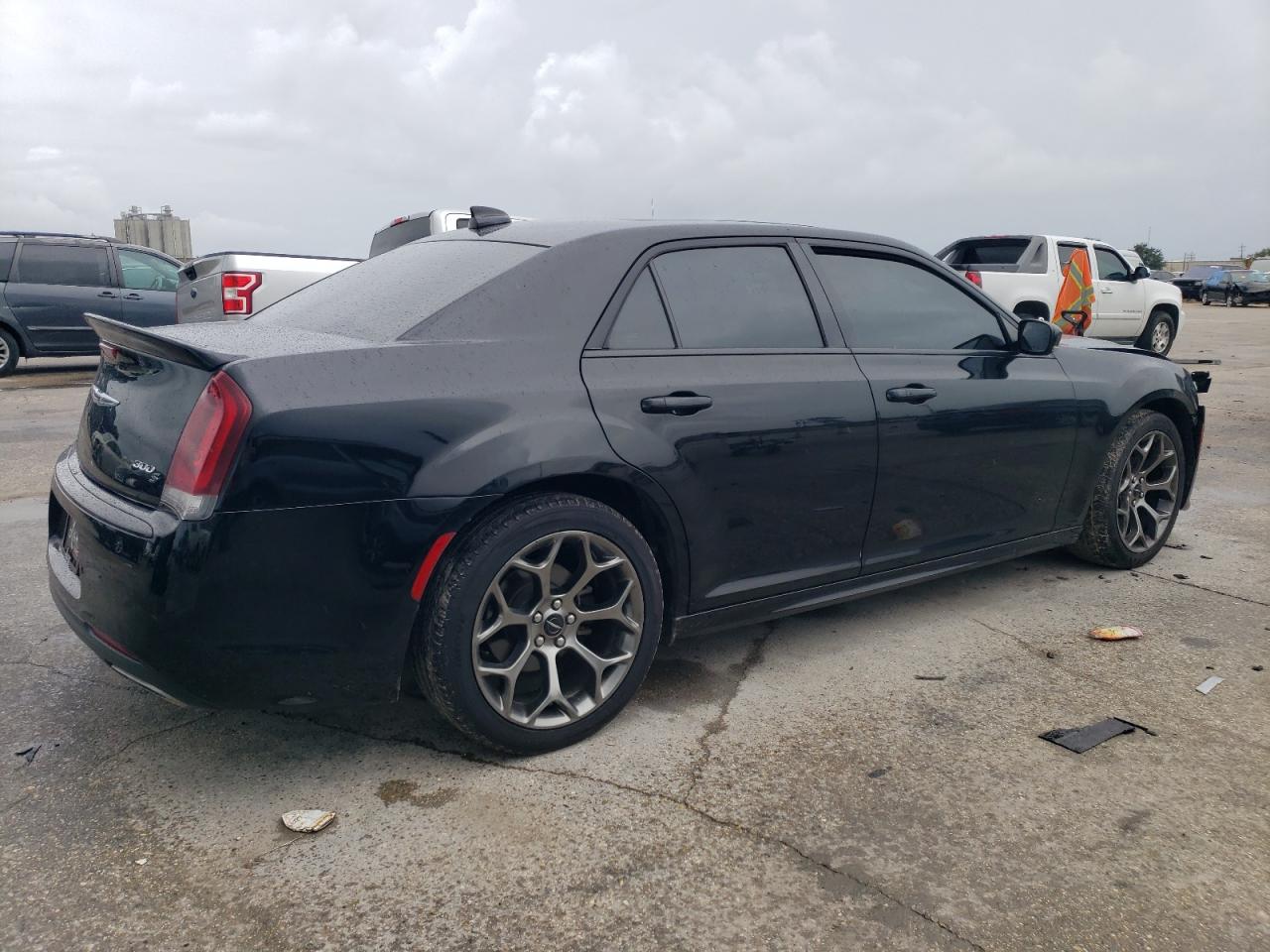 2018 CHRYSLER 300 S photo 3