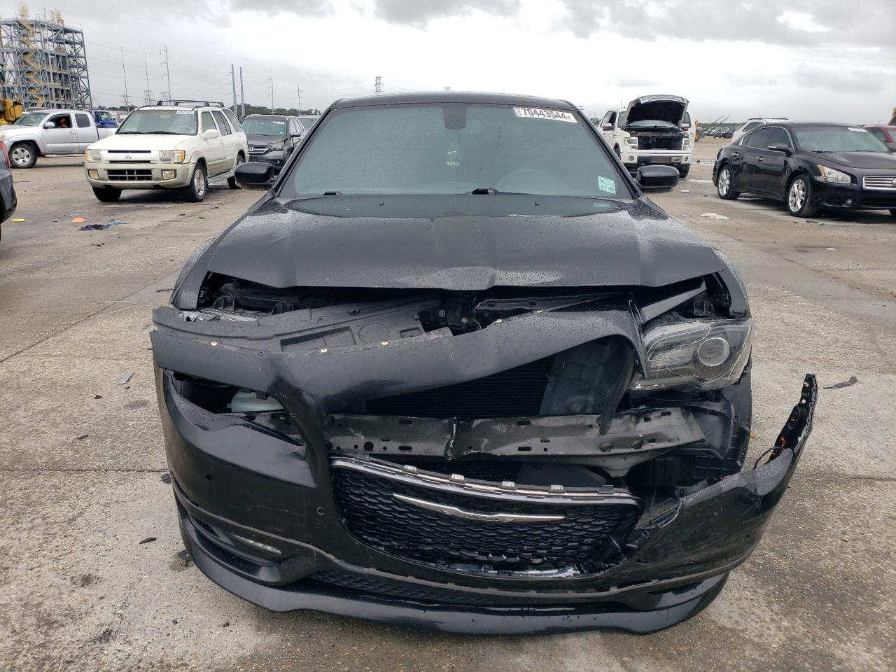 2018 CHRYSLER 300 S photo 5