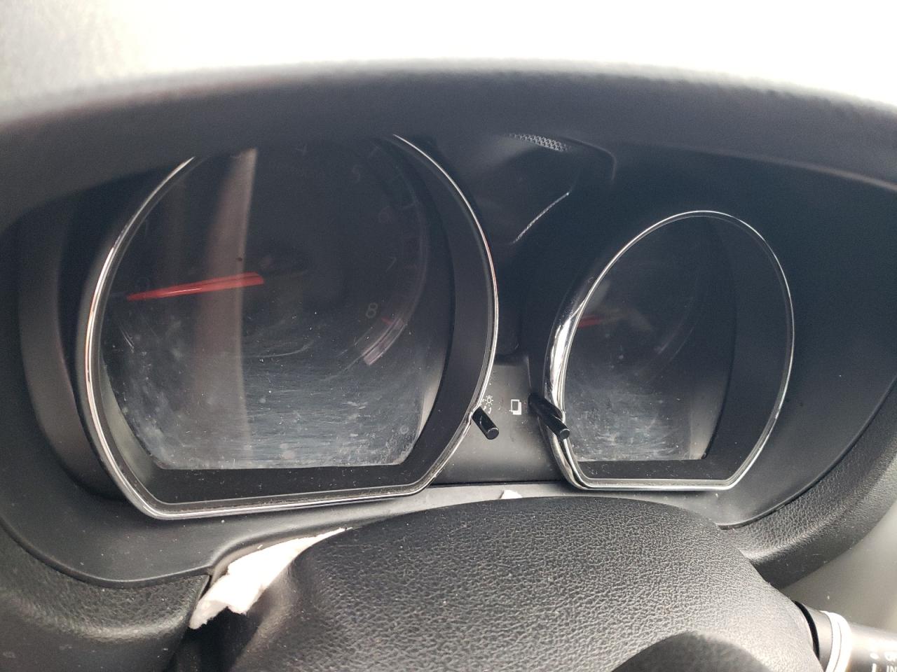 2019 NISSAN VERSA S photo 9