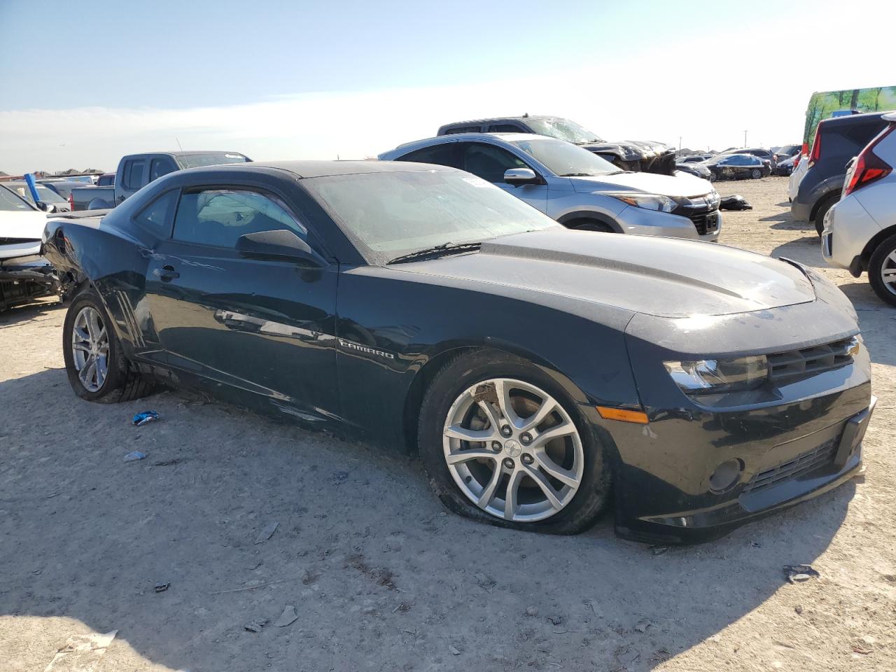 2015 CHEVROLET CAMARO LT photo 4
