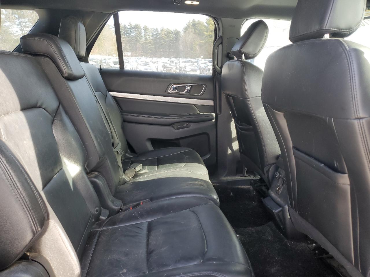 2018 FORD EXPLORER XLT photo 11