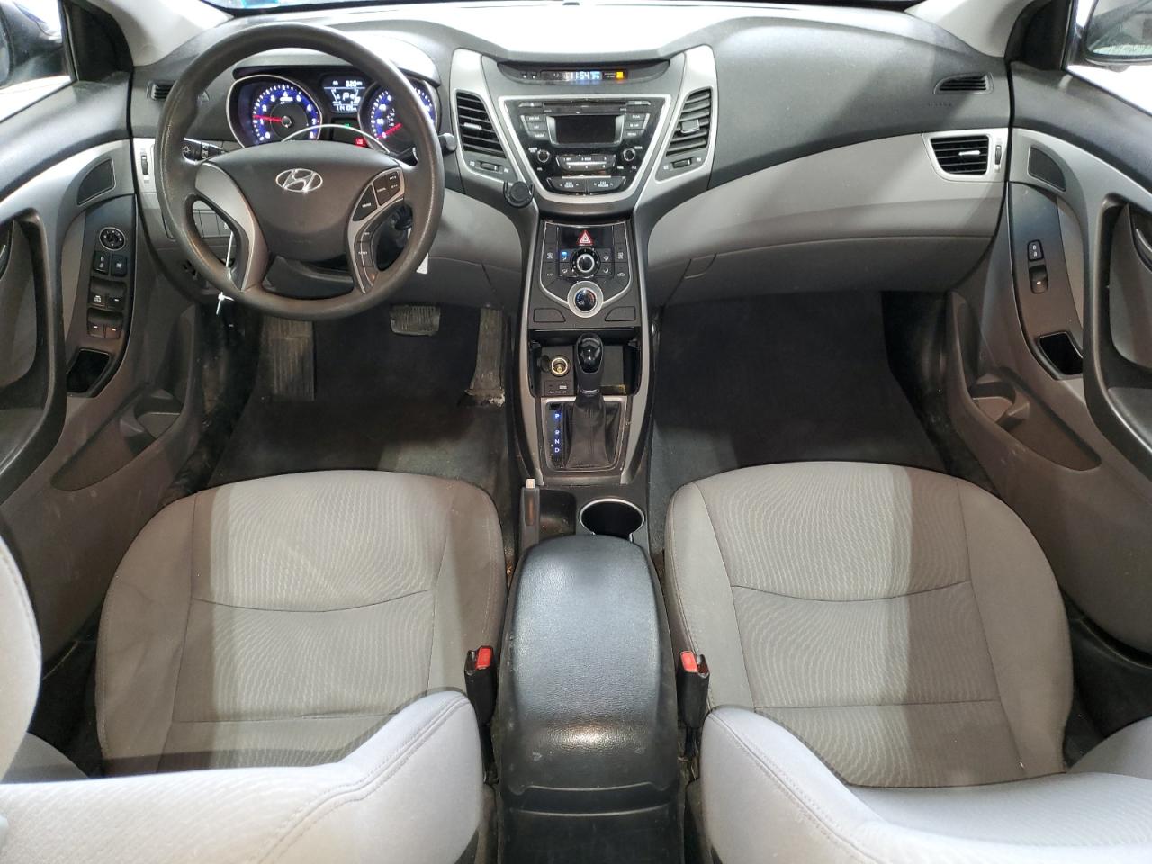 2016 HYUNDAI ELANTRA SE photo 22